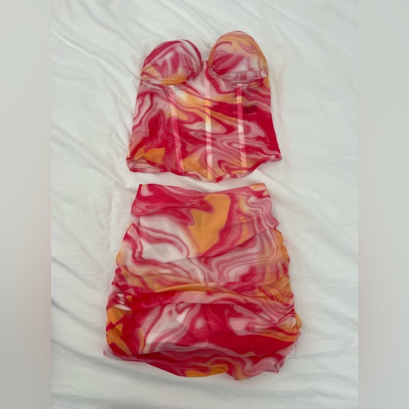 Matching set - Picture 1 of 2